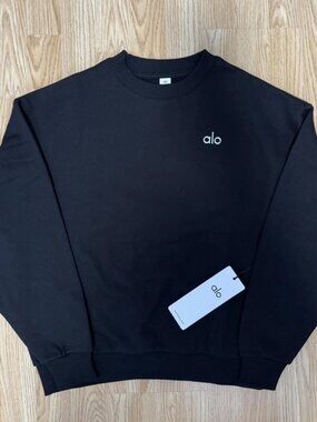 ALO Yoga | Tops | Alo Yoga Nwt Cropped Crew Accolade Sweatshirt